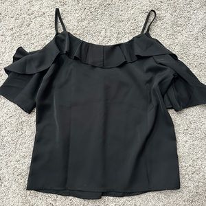 Off-the-shoulder boutique black top